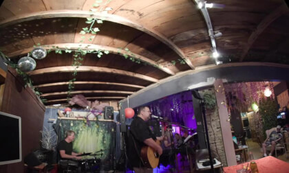 Rex Rubenzer at Kate's Place West Bend WI VR 3D 180 8.30.2024 VR 3D 180 MVI_1159.MP4.vr.MP4 VR Video Rex Rubenzer at Kate's Place West Bend WI VR 3D 180 8.30.2024 VR 3D 180 MVI_1159.MP4.vr.MP4 VR