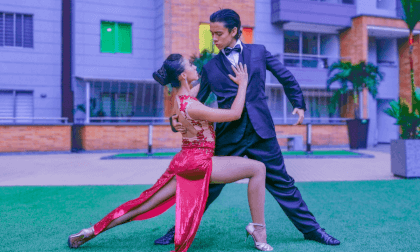 Step into the Rhythm: Immersive Tango Dance with a Perfect Pair VR Video Step into the Rhythm: Immersive Tango Dance with a Perfect Pair VR