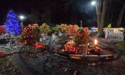 Clayville Railroad Annual Christmas Outdoor Train Display December 2022 3D 180 VR Clayville Railroad Annual Christmas Outdoor Train Display December 2022 3D 180 VR