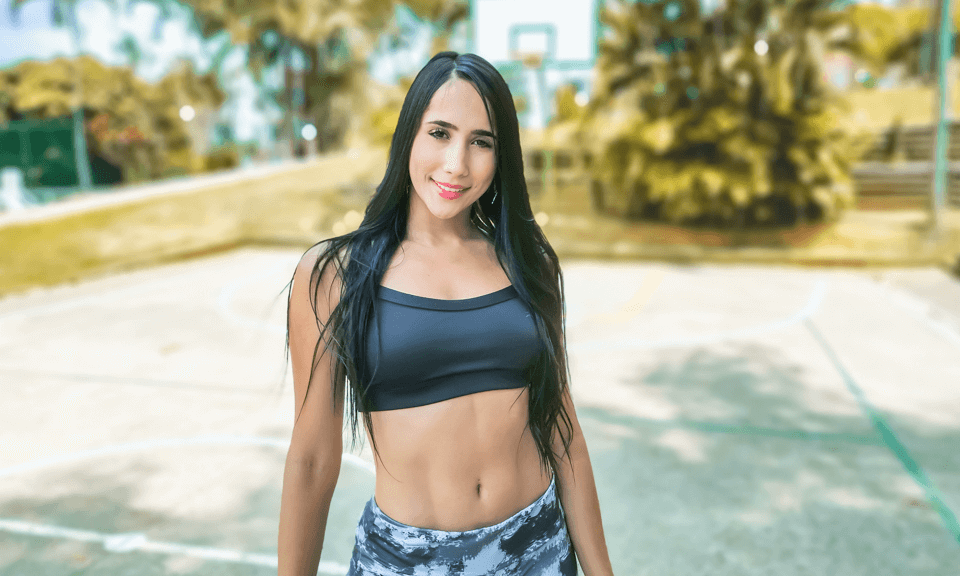 Virtual Reality Salsa Class | Learn to Dance Salsa with a Beautiful Instructor