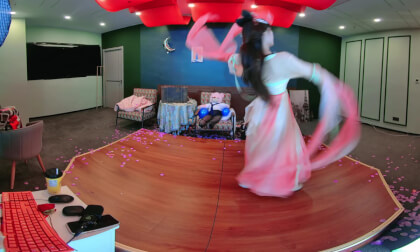 狸妖妖20240918001 卜卦 3D VR 180 8K VR Video 狸妖妖20240918001 卜卦 3D VR 180 8K VR