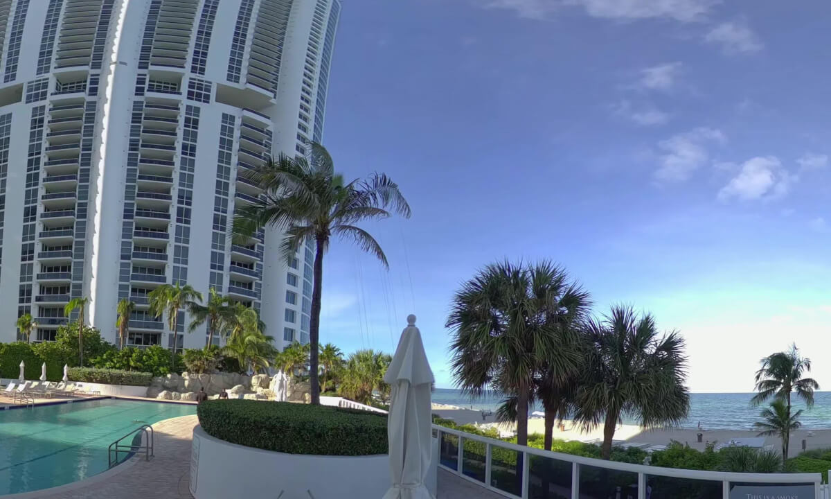 Trump International Adult Pool area 360 VR 8K