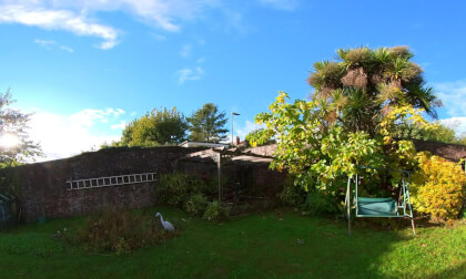 Garden Test Insta360 One-R Footage VR Video Garden Test Insta360 One-R Footage VR
