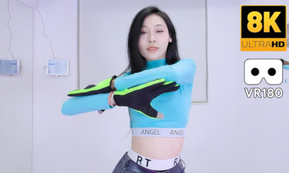 XG-LEFT RIGHT dance covered by zhuang VR Video XG-LEFT RIGHT dance covered by zhuang VR