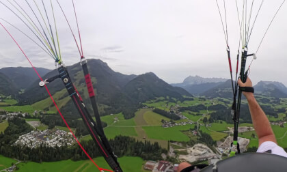 Paragliding in Kössen 360 / Insta360 X4 / 8K footage Paragliding in Kössen 360 / Insta360 X4 / 8K footage