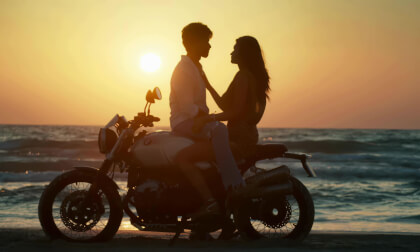 indian girlfriend robot VR Video indian girlfriend robot VR