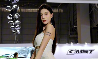 Car show model shooting footage Car show model shooting footage