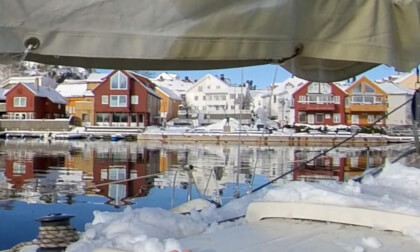 Sailboat in the Snow 8K 360 Sailboat in the Snow 8K 360