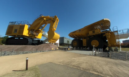 PC4000 &930E at Komatsu Green Park in Ishikawa, Japan VR Video PC4000 &930E at Komatsu Green Park in Ishikawa, Japan VR