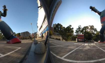鉄人28号モニュメント / Gigantor statue at Wakamatsu Park in Kobe, Japan VR Video 鉄人28号モニュメント / Gigantor statue at Wakamatsu Park in Kobe, Japan VR