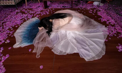 狸妖妖20241120001 白狐 3D VR 180 8K VR Video 狸妖妖20241120001 白狐 3D VR 180 8K VR