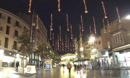 LLUMS de NADAL a TERRASSA  VR180 -