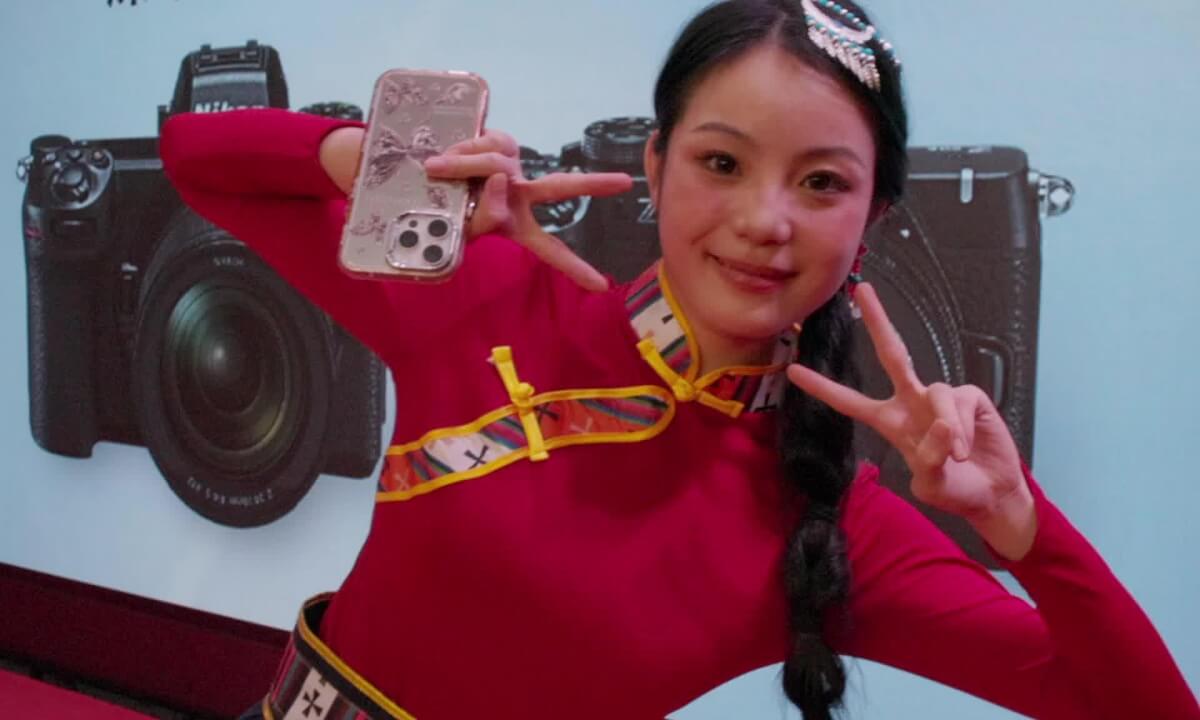 Spatial video of a cute model