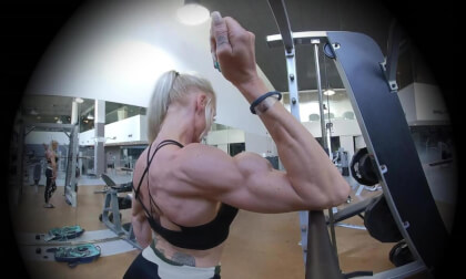 Marina Gym Shooting VR Video Marina Gym Shooting VR