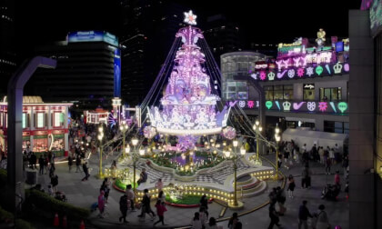 [8K60P][3DVR180] Christmas Time at Taipei City Hall Station