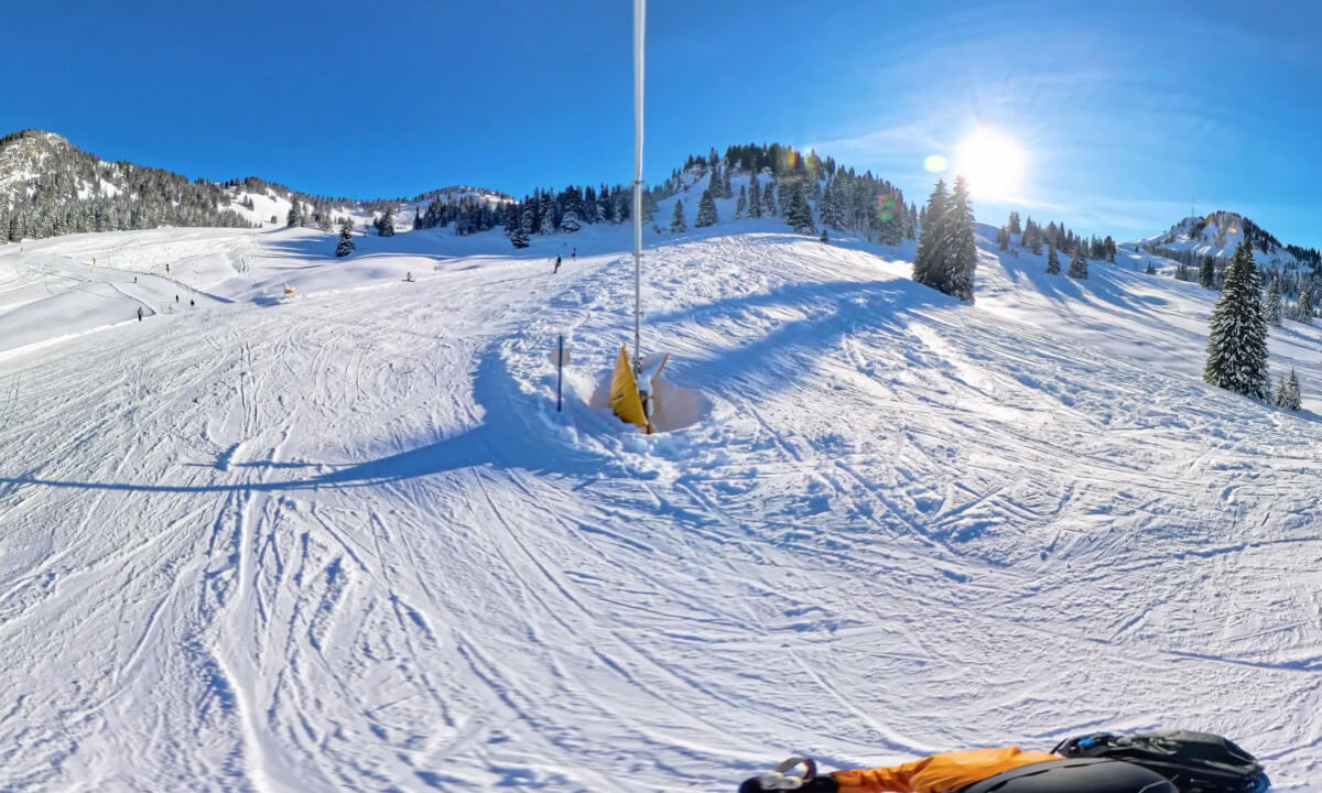 Epic 8K 360° Ski Descent from Saanerslochgrat 1937m to Sannenwald | Gstaad, Switzerland