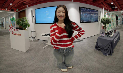 A girl introduce Canon's VR lens VR Video A girl introduce Canon's VR lens VR