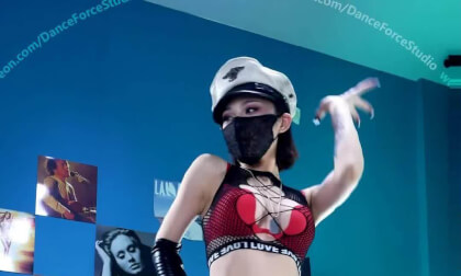 레이샤  Chocolate Cream dancecover3-0720241104-middle_processed_LRF_Full_SBS VR Video 레이샤  Chocolate Cream dancecover3-0720241104-middle_processed_LRF_Full_SBS VR