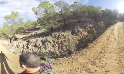 Bajada del Cabezo de Pinoso, Alicante. Spain. VR Video Bajada del Cabezo de Pinoso, Alicante. Spain. VR