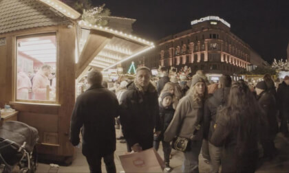 Stuttgart Christmas Market – Crowd on Schlossplatz Stuttgart Christmas Market – Crowd on Schlossplatz