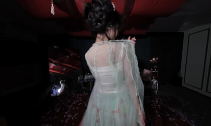 狸妖妖20241230001 天上掉下个林妹妹  3D VR 180 8K VR Video 狸妖妖20241230001 天上掉下个林妹妹  3D VR 180 8K VR