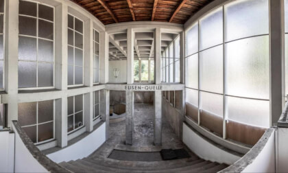 Stuttgart - Lost Places 1/9 - Bad Berg before the refurbishment (2016) - Exhibition VRgangeneOrte in the Stadtpalais Stuttgart (German with subtitles in English) VR Video Stuttgart - Lost Places 1/9 - Bad Berg before the refurbishment (2016) - Exhibition VRgangeneOrte in the Stadtpalais Stuttgart (German with subtitles in English) VR