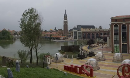 Saite'aole Shopping Center 25.13.6 VR Video Saite'aole Shopping Center 25.13.6 VR