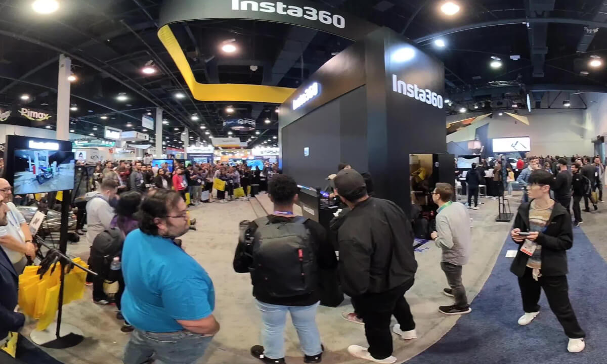 CES 2025 in 360° (Central VR Area): Walk Through the Las Vegas Convention Center (LVCC) Experience!