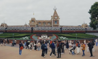 Disneyland HK 25.25.12 VR Video Disneyland HK 25.25.12 VR