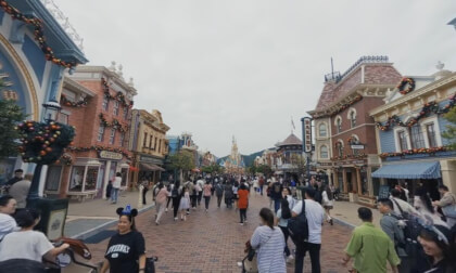 Disneyland HK 25.25.16 Main Street U.S.A. VR Video Disneyland HK 25.25.16 Main Street U.S.A. VR