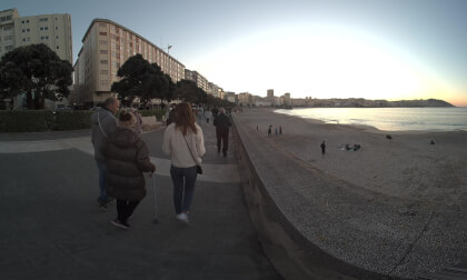 Atardecer en el Paseo Marítimo. A Coruña (VR180 3D) VR Video Atardecer en el Paseo Marítimo. A Coruña (VR180 3D) VR