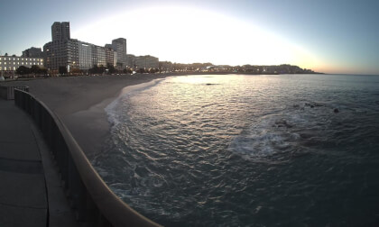 Atardecer en la playa de Riazor. A Coruña (VR180 3D) VR Video Atardecer en la playa de Riazor. A Coruña (VR180 3D) VR