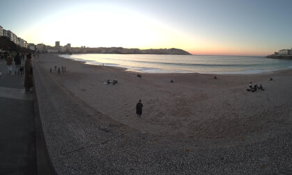 Paseo Marítimo y playa del Orzán. A Coruña (VR180 3D)
