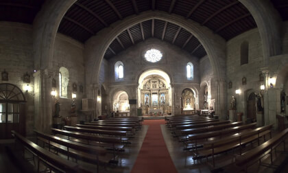 Interior de la Iglesia de Santiago. A Coruña (VR180 3D)