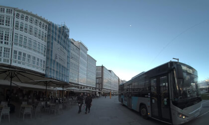 Paseo por La Marina. A Coruña (VR180 3D) VR Video Paseo por La Marina. A Coruña (VR180 3D) VR