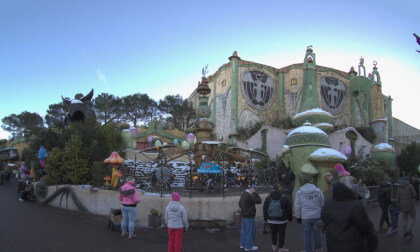 Phantasialand am 13.01.2025 (180° 8K) VR Video Phantasialand am 13.01.2025 (180° 8K) VR
