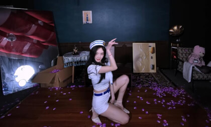 狸妖妖liyaoyao 20250302001 Like a Cat 3D VR 180 8K VR Video 狸妖妖liyaoyao 20250302001 Like a Cat 3D VR 180 8K VR