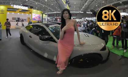 Model at the booth of SOOQOO Model at the booth of SOOQOO