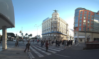Cruce de Juana de Vega. A Coruña (VR180 3D)