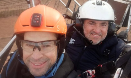 Vuelta a Pinoso en paramotor, día nublado. VR Video Vuelta a Pinoso en paramotor, día nublado. VR