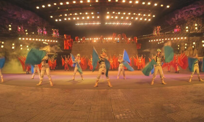 Chinese people's song and dance performance show-2 VR Video Chinese people's song and dance performance show-2 VR