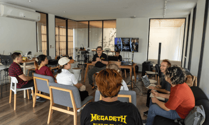 Al Caudullo Teaching Princess Galyani Vadna Music Institute  360 VR Video Al Caudullo Teaching Princess Galyani Vadna Music Institute  360 VR