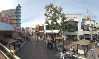 A chill weekend in Los Angeles: The Grove Trolley in VR180 VR Video A chill weekend in Los Angeles: The Grove Trolley in VR180 VR