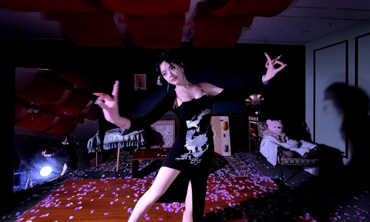 狸妖妖liyaoyao 20250312001 难却 3D VR 180 8K VR Video 狸妖妖liyaoyao 20250312001 难却 3D VR 180 8K VR