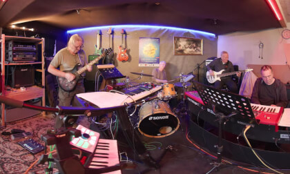 Sunny Band"RetroNEO" Rehearsal 3/28/25 in Berlin Germany VR180 8k VR Video Sunny Band"RetroNEO" Rehearsal 3/28/25 in Berlin Germany VR180 8k VR