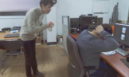 Web movie 8K 360 VR] 뭐해? What are you doing? 何してる？ 做什么？ làm gì? ทำอะไรอย? Что делаешь? 1-2 'point of view of a victim'