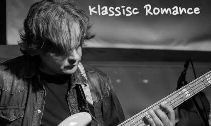 Clasic guitar 3D 180( klassisk romance )
