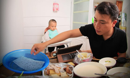 baby mukbang VR Video baby mukbang VR