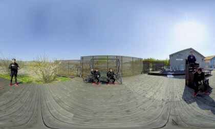 360 VR Beatbox] Hiss 'somewhere'