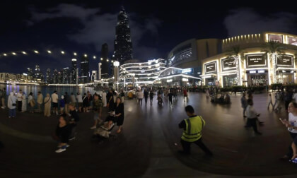 [VR180] UAE, Dubai, Burj Khalifa, walking, Insta360 Evo